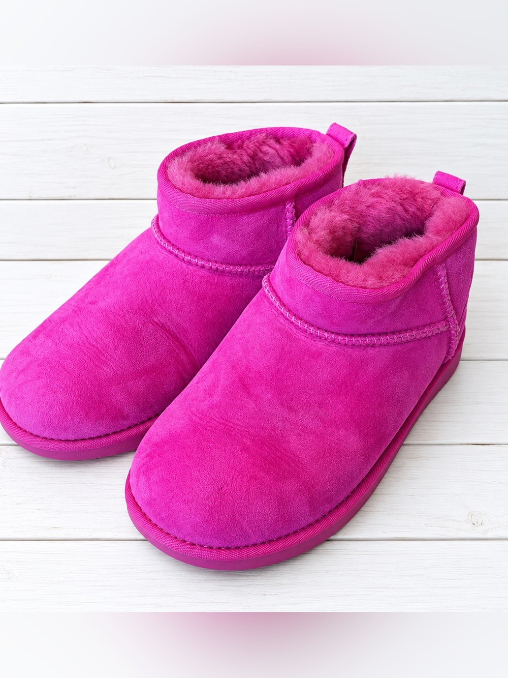 UGG Women's Bright Fuchsia Suede Plush-Lined Booties